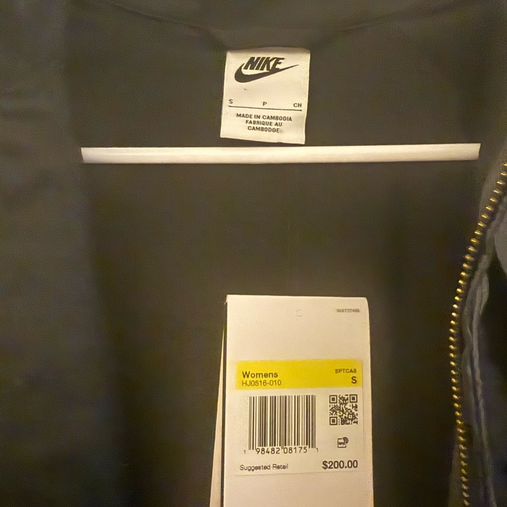 Nike Black Women's Zip Jacket - Picture 5 of 6